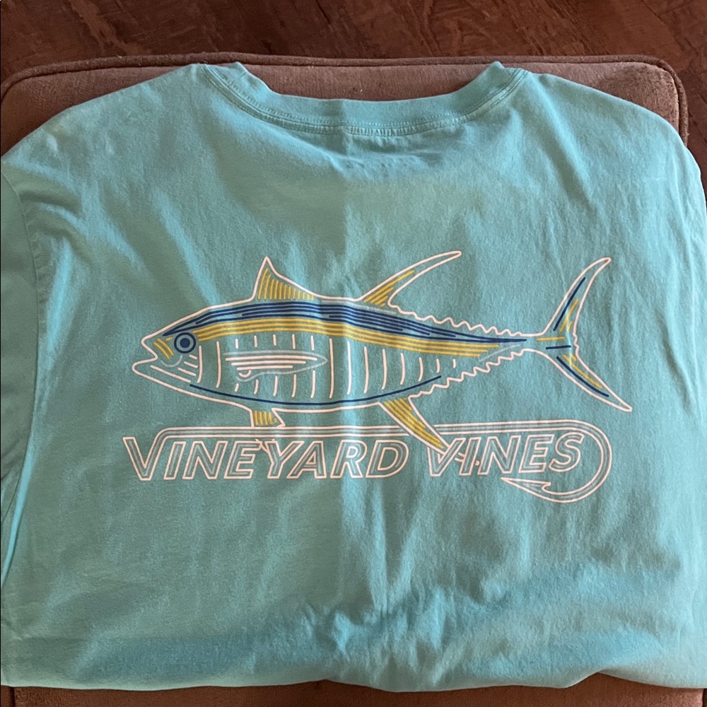 Men’s Vineyard Vines Fish Tee